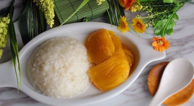 Kreasi Resep Mango Sticky Rice yang Mudah Dibuat